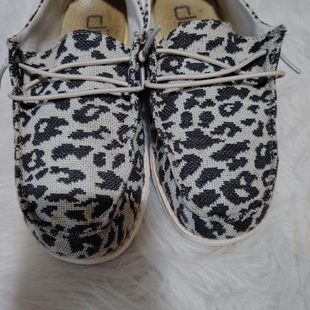 Hey Dudes Leopard Print Girls Size 2Y - Picture 2 of 10